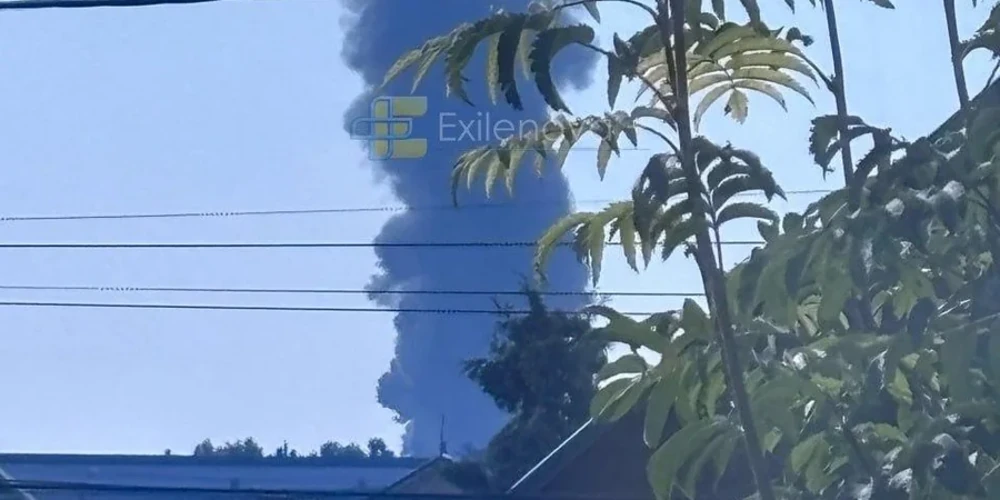 Стовп густого чорного диму над територією ЛВДС «Субханкулово» в Башкортостані після атаки дронів 23 липня 2026 року