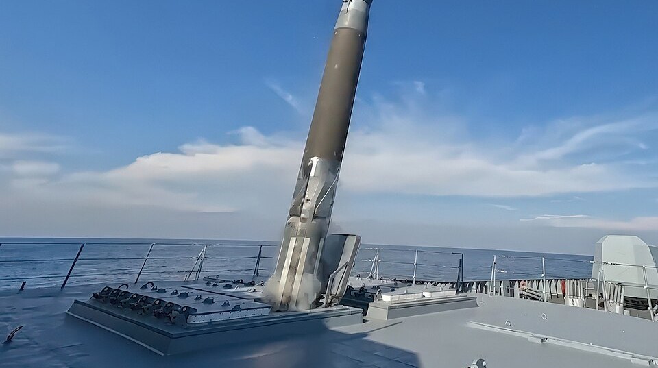 Наслідки російського удару балістичними ракетами по Києву в ніч на 19 липня 2026 року
