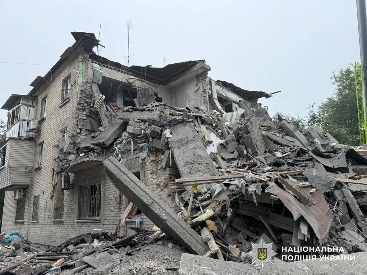Зруйнований внаслідок удару житловий будинок у Запоріжжі