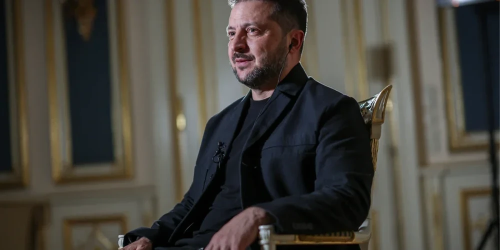 Президент Володимир Зеленський під час пресконференції на саміті ЄС у Брюсселі 16 жовтня